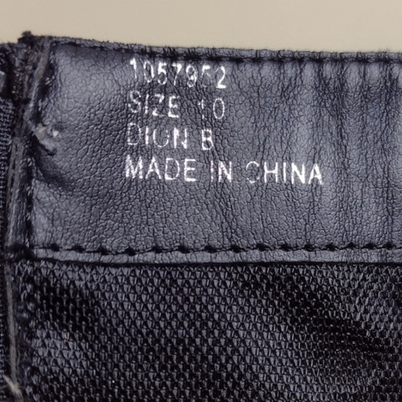 Charlotte Russe Studded Black Faux Suede Ankle Boots Size 10 Pointed Toe Heels - Picture 9 of 9